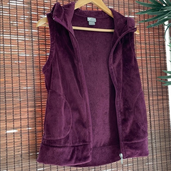 ❄️Fuzzy Purple Hooded Zip Up Vest - Picture 5 of 5
